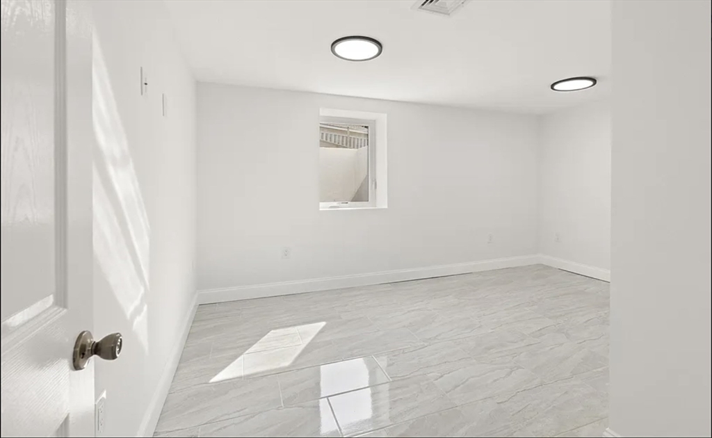 3 bed, 2 bath apartment for rent at 320 Malden St Unit 1, Revere — photo 6 of 13