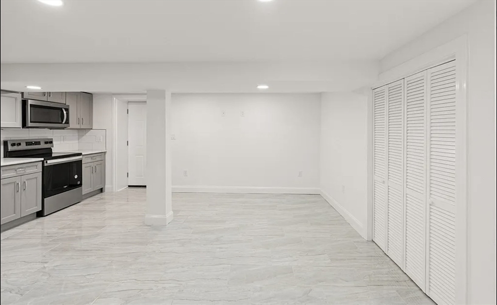 3 bed, 2 bath apartment for rent at 320 Malden St Unit 1, Revere — photo 5 of 13