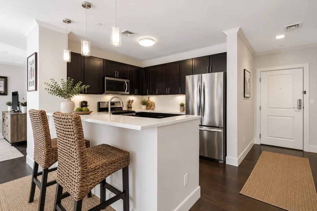 2 bed, 2 bath apartment for rent at 320 Maverick St Unit 204, East Boston — photo 6 of 22