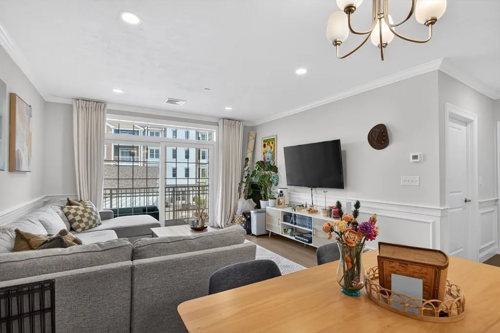 1 bed, 1 bath apartment for rent at 320 Middlesex Ave Unit B203, Wellington — photo 5 of 22