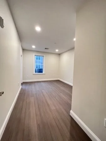1 bed, 1 bath apartment for rent at 320 Middlesex Ave Unit C103, Medford — photo 8 of 16