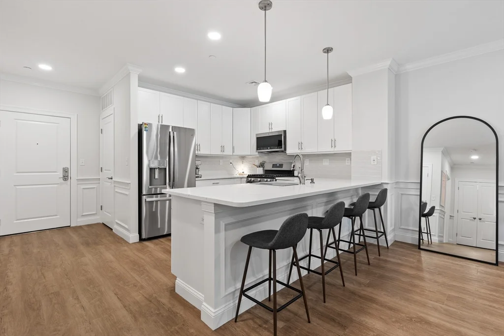 1 bed, 1 bath apartment for rent at 320 Middlesex Ave Unit C206, Medford — photo 2 of 15