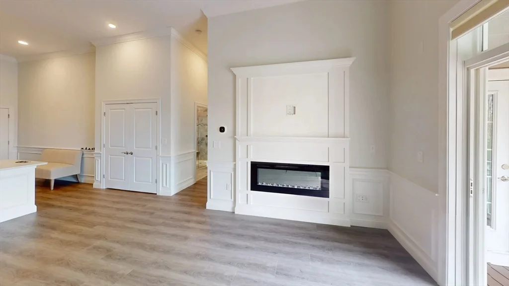 1 bed, 1 bath apartment for rent at 320 Middlesex Ave Unit C404, Wellington — photo 3 of 13