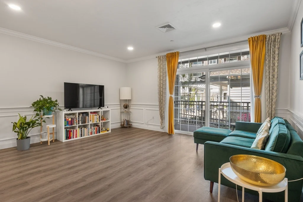 1 bed, 1 bath apartment for rent at 320 Middlesex Ave Unit D105, Wellington — photo 6 of 42