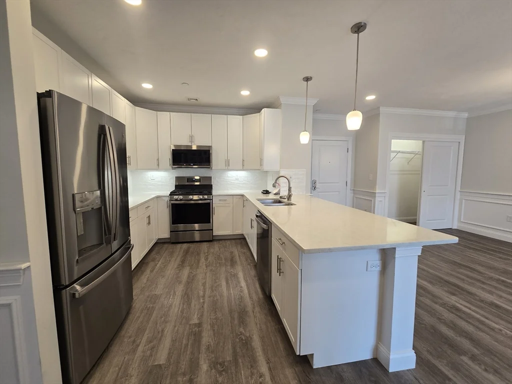 2 bed, 2 bath apartment for rent at 320 Middlesex Unit B305, Wellington — photo 6 of 40
