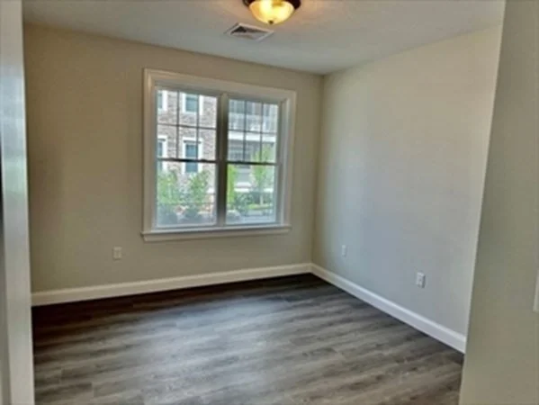 2 bed, 2 bath apartment for rent at 320 Middlesex Unit D102, Medford — photo 6 of 12