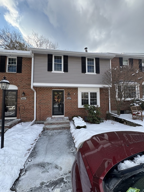 3 bed, 1 bath apartment for rent at 320 Newbury St Unit 402, Danvers
