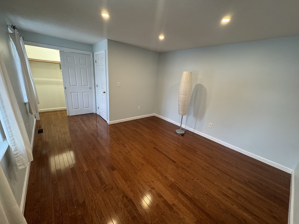3 bed, 1 bath apartment for rent at 320 Newbury St Unit 402, Danvers — photo 19 of 24