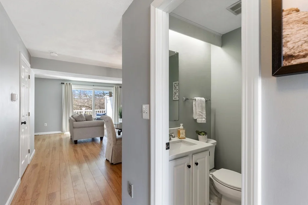 3 bed, 1 bath apartment for rent at 320 Newbury St Unit 507, Danvers — photo 5 of 30