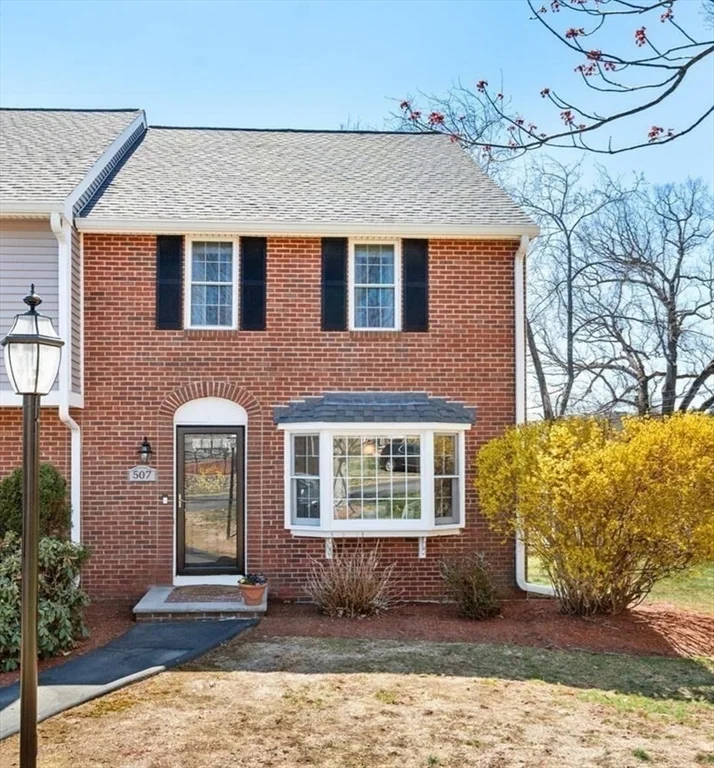 3 bed, 1 bath apartment for rent at 320 Newbury St Unit 507, Danvers
