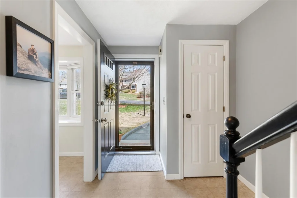 3 bed, 1 bath apartment for rent at 320 Newbury St Unit 507, Danvers — photo 4 of 30