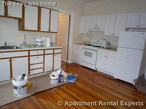 3 bed, 1 bath apartment for rent at 320 Somerville Ave Unit 23, Union Square — photo 6 of 13