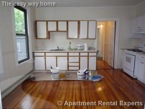 3 bed, 1 bath apartment for rent at 320 Somerville Ave Unit 23, Union Square — photo 3 of 13
