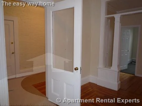 3 bed, 1 bath apartment for rent at 320 Somerville Ave Unit 23, Union Square — photo 11 of 13