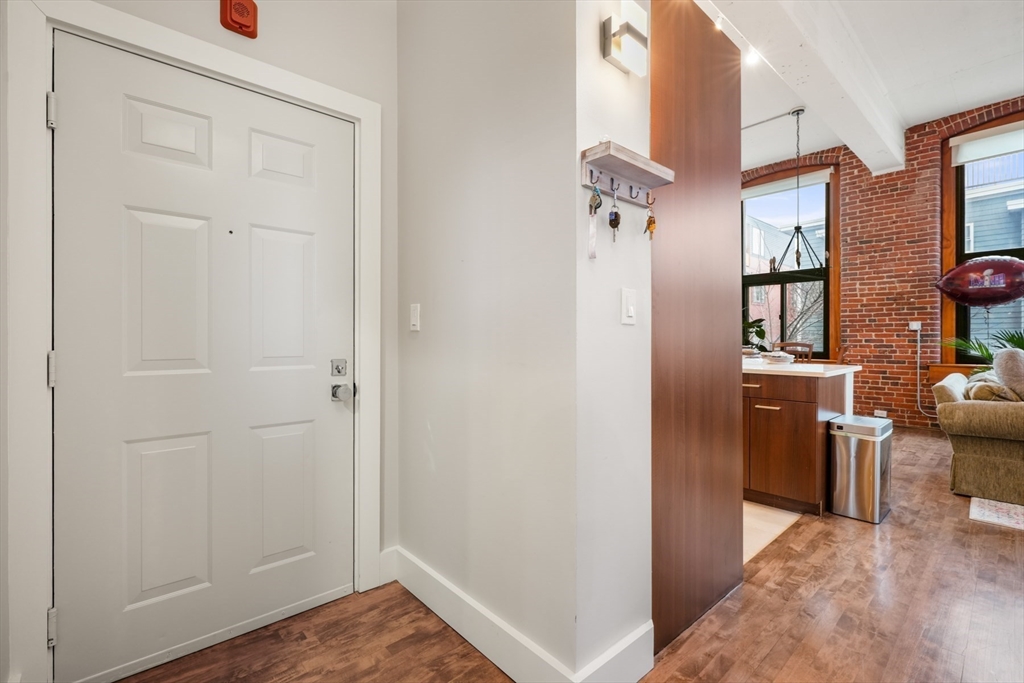 2 bed, 1 bath apartment for rent at 320 W 2nd Unit 205, South Boston — photo 11 of 18