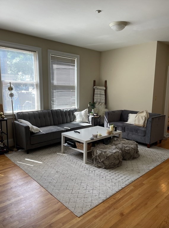 2 bed, 1 bath apartment for rent at 320 W Broadway Unit 1, South Boston — photo 5 of 15