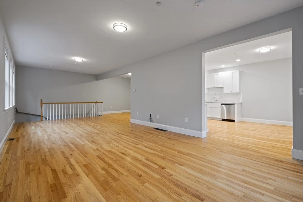 3 bed, 1 bath apartment for rent at 320 W Broadway Unit 2, South Boston — photo 7 of 17