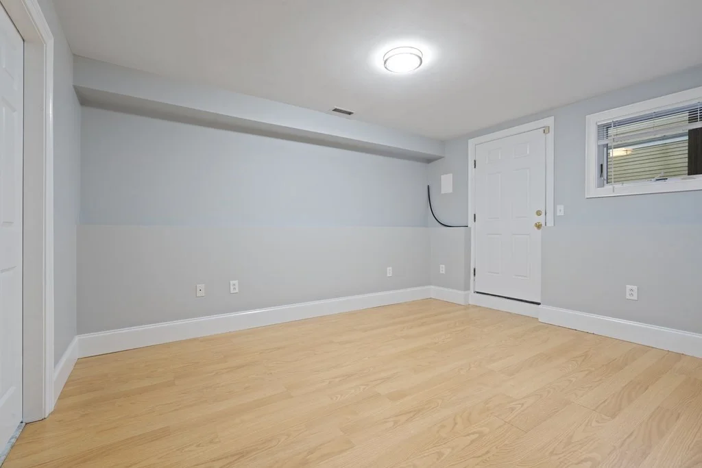 3 bed, 1 bath apartment for rent at 320 W Broadway Unit 2, South Boston — photo 11 of 17