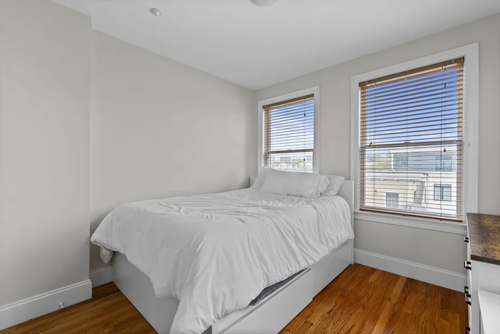 2 bed, 1 bath apartment for rent at 320 W Broadway Unit 4, South Boston — photo 9 of 15
