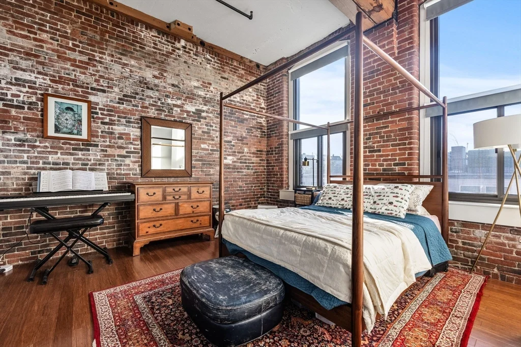 2 bed, 1 bath apartment for rent at 320 W 2nd Unit 413, South Boston — photo 13 of 26