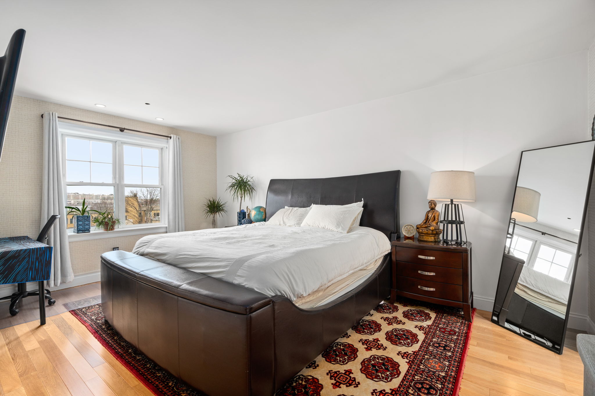 2 bed, 2 bath apartment for rent at 320 West 3rd St Unit 206, South Boston — photo 2 of 17