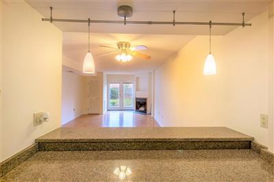 2 bed, 2 bath apartment for rent at 321 Franklin St Unit 2, Riverside — photo 7 of 13