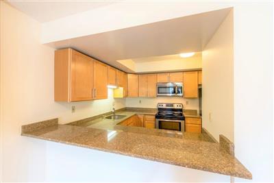 2 bed, 2 bath apartment for rent at 321 Franklin St Unit 2, Riverside — photo 3 of 13