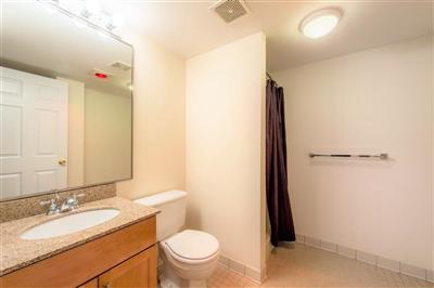 2 bed, 2 bath apartment for rent at 321 Franklin St Unit 2, Riverside — photo 5 of 13