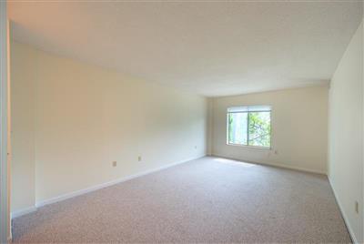 2 bed, 2 bath apartment for rent at 321 Franklin St Unit 2, Riverside — photo 11 of 13