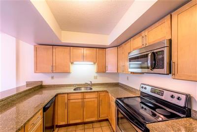 2 bed, 2 bath apartment for rent at 321 Franklin St Unit 2, Riverside — photo 1 of 13