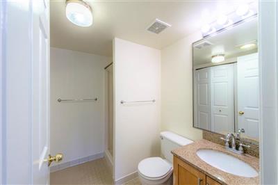 2 bed, 2 bath apartment for rent at 321 Franklin St Unit 2, Riverside — photo 10 of 13