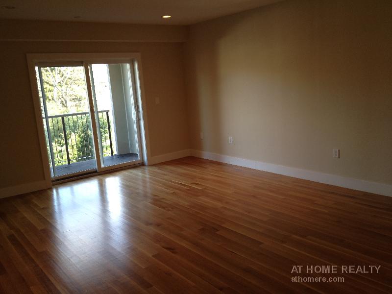 2.5 bed, 2.5 bath apartment for rent at 321 Hammond Pond Pkwy Unit 301, Chestnut Hill — photo 9 of 16