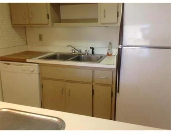 2 bed, 1 bath apartment for rent at 321 Harvard Unit 205, Cambridge — photo 4 of 7