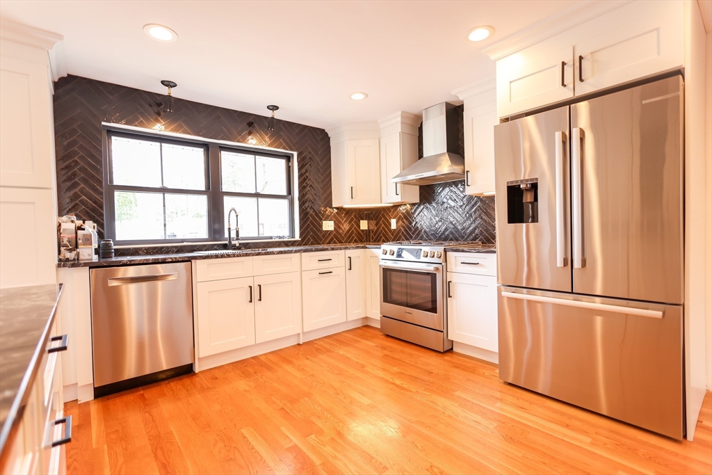 3 bed, 2 bath apartment for rent at 321 Nichols St Unit 0, Norwood — photo 6 of 38