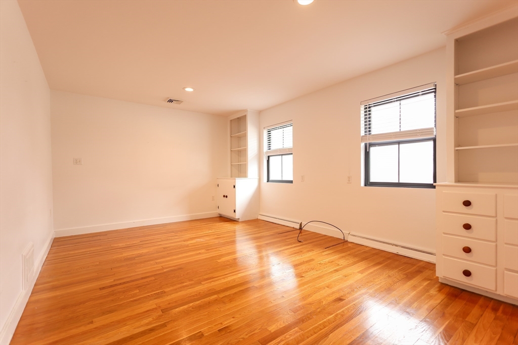 3 bed, 2 bath apartment for rent at 321 Nichols St Unit 0, Norwood — photo 28 of 38