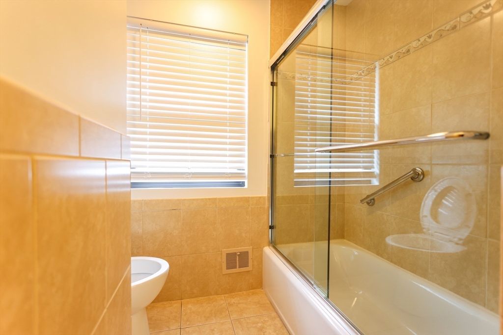 3 bed, 2 bath apartment for rent at 321 Nichols St Unit 0, Norwood — photo 23 of 38