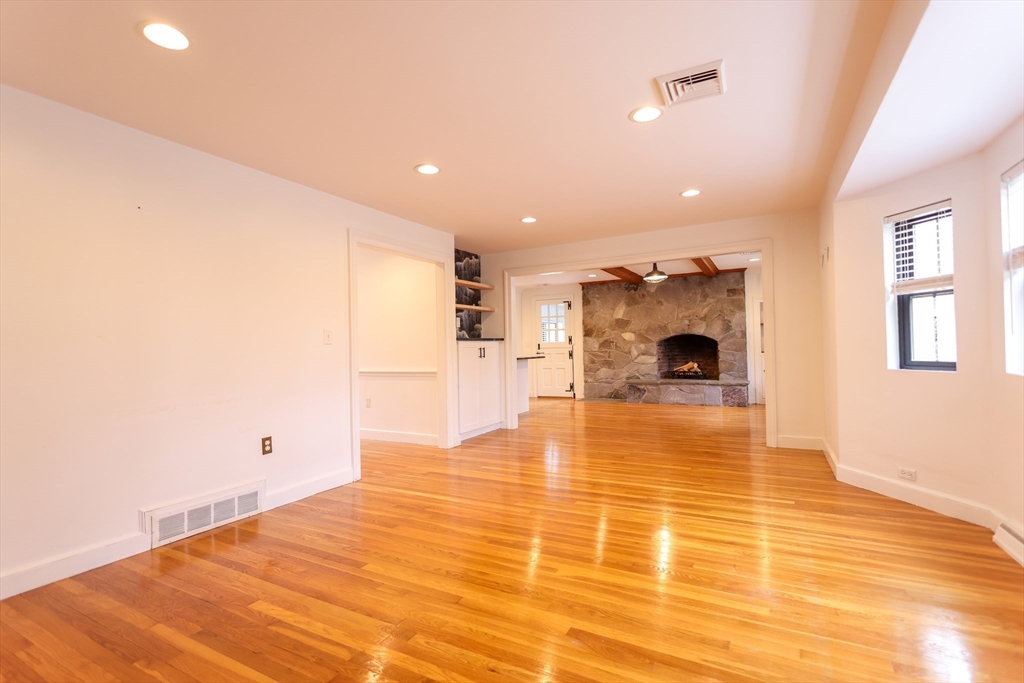 3 bed, 2 bath apartment for rent at 321 Nichols St Unit 0, Norwood — photo 12 of 38
