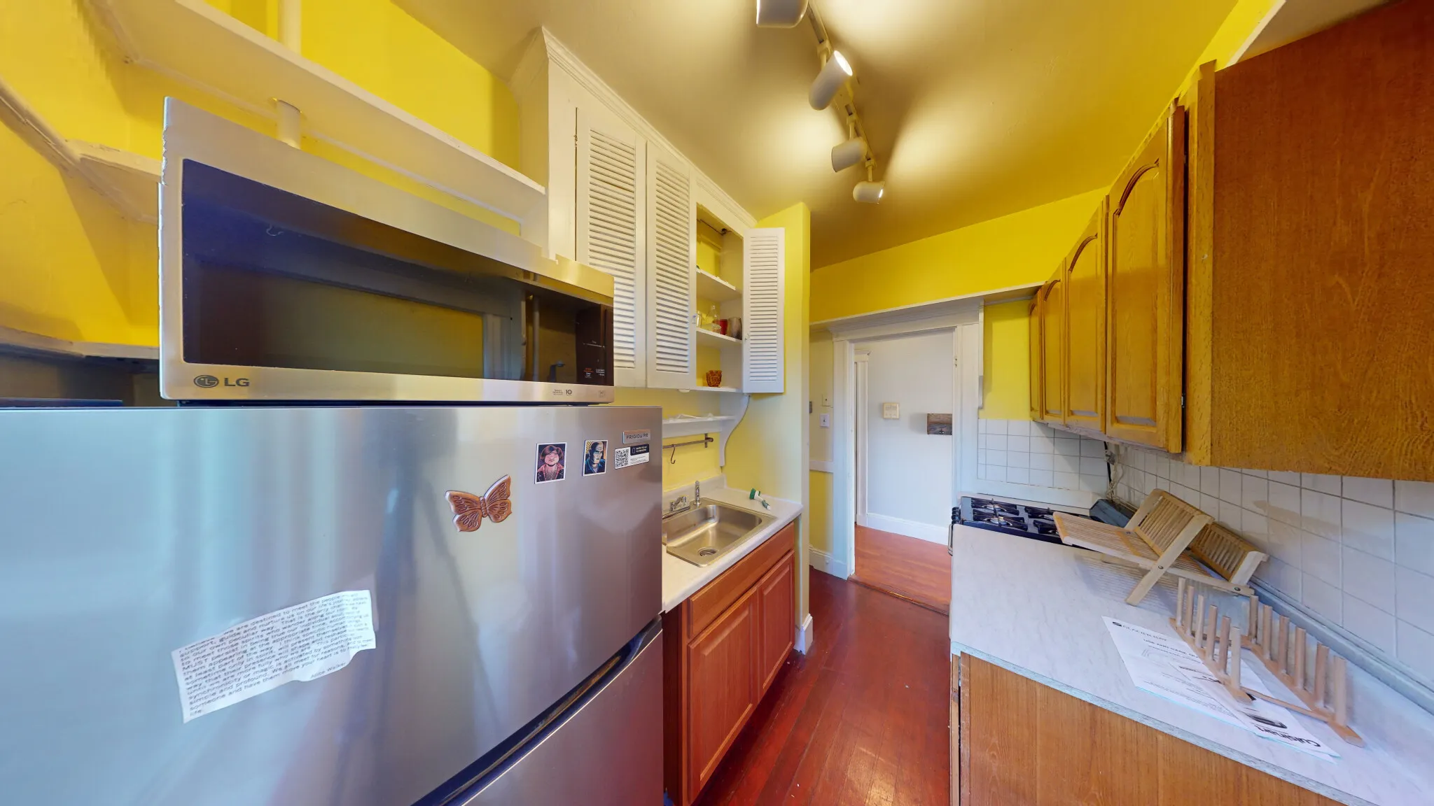2 bed, 1 bath apartment for rent at 321 Huntington Ave Unit 8, Jamaica Plain — photo 4 of 14
