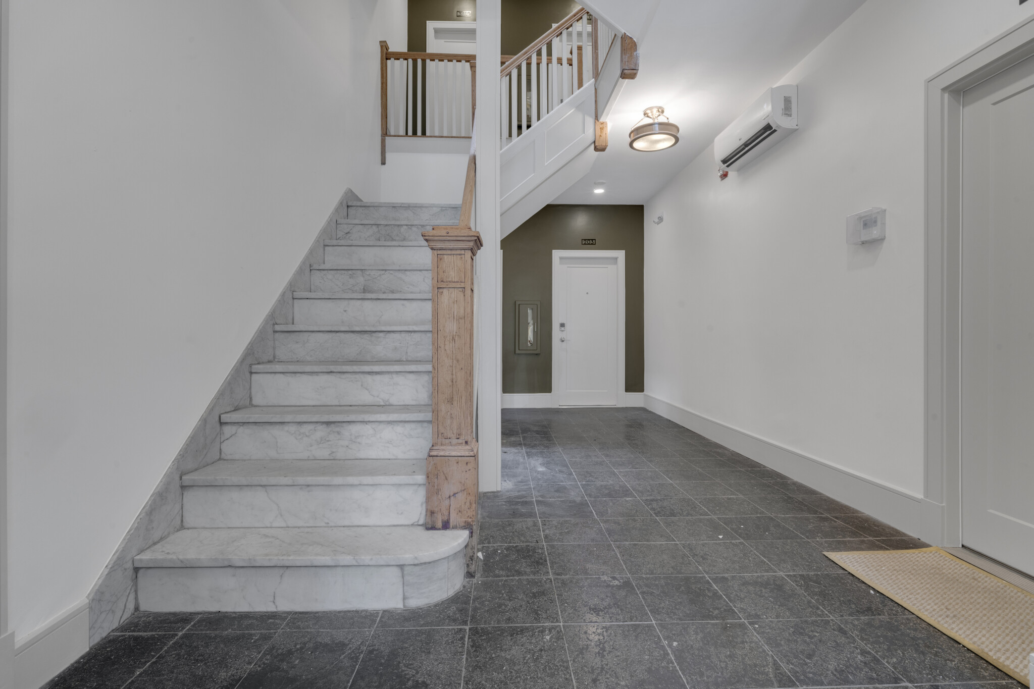 2 bed, 1 bath apartment for rent at 321 Summit Ave Unit 304, Brighton — photo 7 of 8