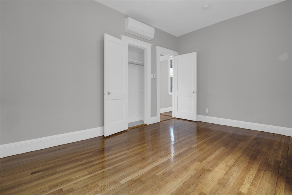 2 bed, 1 bath apartment for rent at 321 Summit Ave Unit 304, Brighton — photo 5 of 8