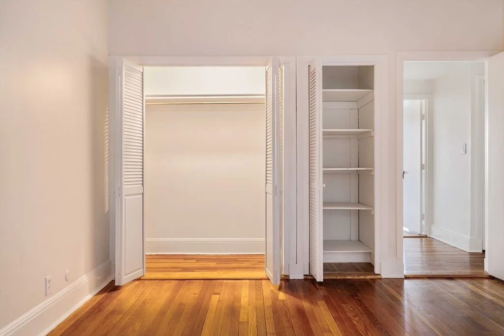 3 bed, 2 bath apartment for rent at 321 Tappan St Unit 1, Aspinwall Hill — photo 14 of 19