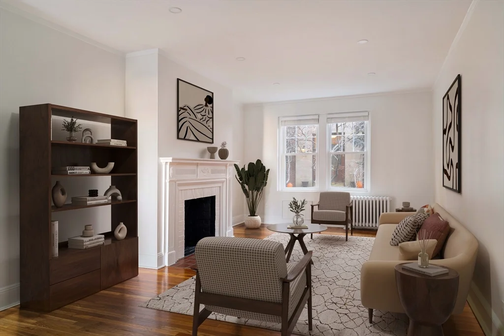 3 bed, 2 bath apartment for rent at 321 Tappan St Unit 1, Aspinwall Hill — photo 2 of 19