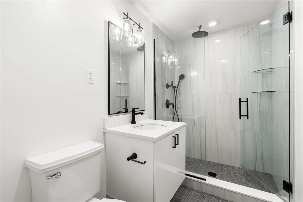 3 bed, 3 bath apartment for rent at 321 W Broadway Unit 1, South Boston — photo 15 of 33