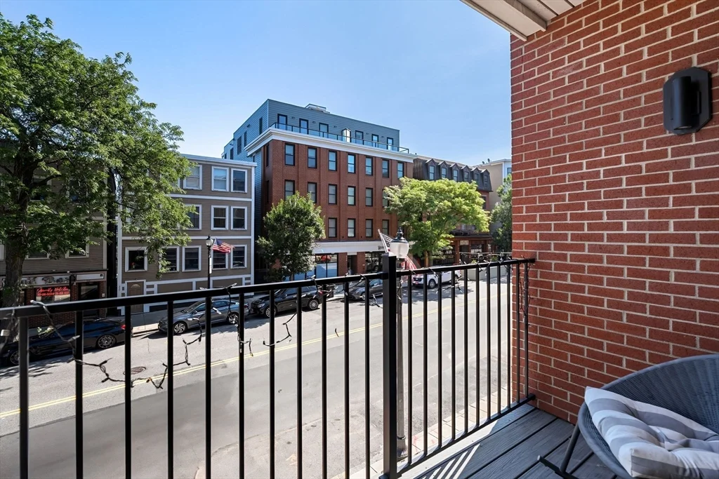 3 bed, 3 bath apartment for rent at 321 W Broadway Unit 1, South Boston — photo 31 of 33