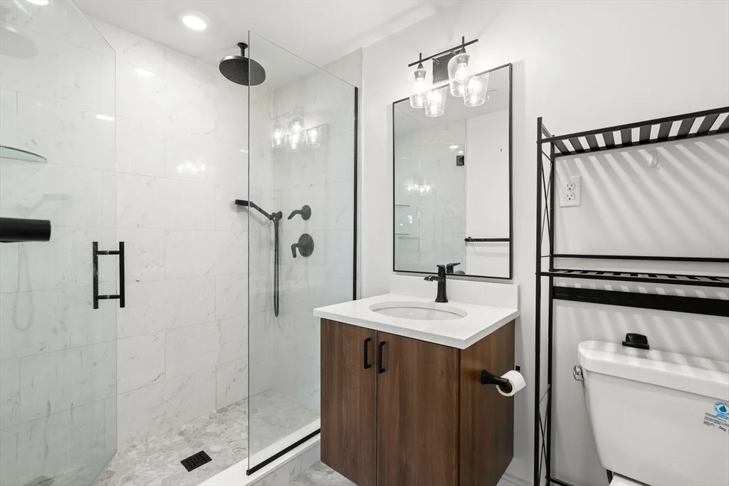 3 bed, 3 bath apartment for rent at 321 W Broadway Unit 1, South Boston — photo 22 of 33