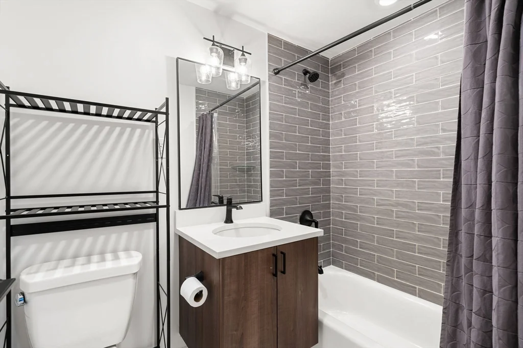 3 bed, 3 bath apartment for rent at 321 W Broadway Unit 1, South Boston — photo 25 of 33