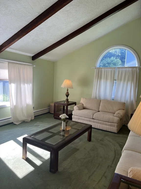 4 bed, 1 bath apartment for rent at 321 Washington St, Turkey Hill — photo 4 of 14