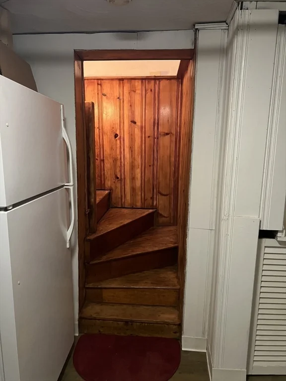 4 bed, 1 bath apartment for rent at 321 Washington St, Turkey Hill — photo 10 of 14