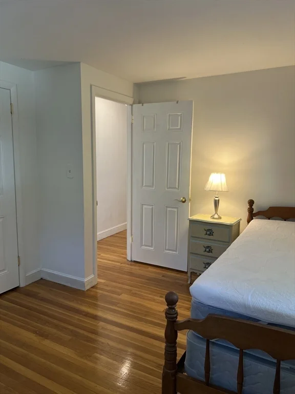 4 bed, 1 bath apartment for rent at 321 Washington St, Turkey Hill — photo 6 of 14