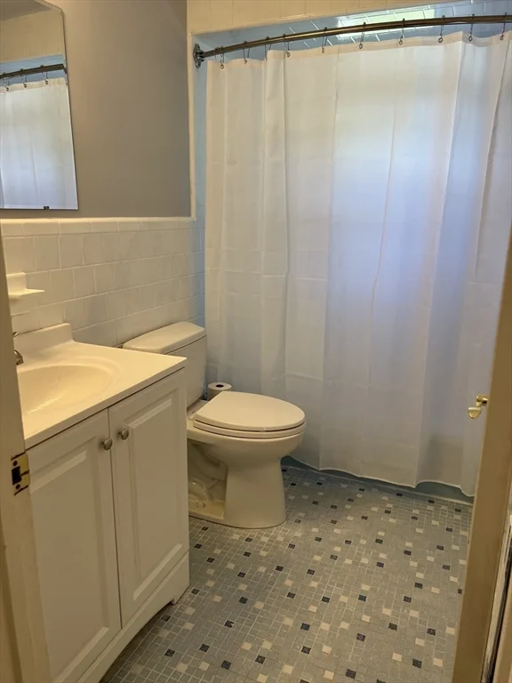 4 bed, 1 bath apartment for rent at 321 Washington St, Turkey Hill — photo 14 of 14